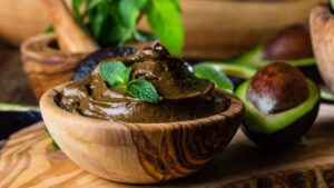 Mousse di avocado e cioccolato