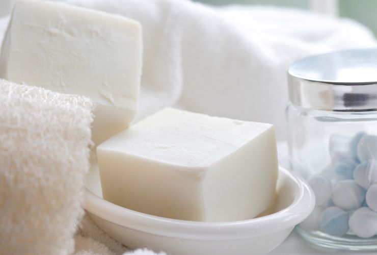 Pulire il marmo con sapone di Marsiglia - pizzeriapace.it