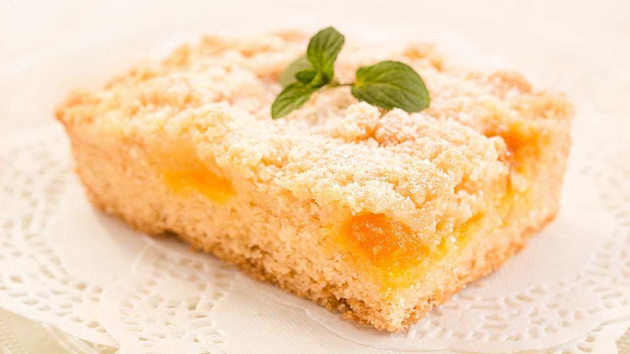 Torta sbriciolata all'albicocca